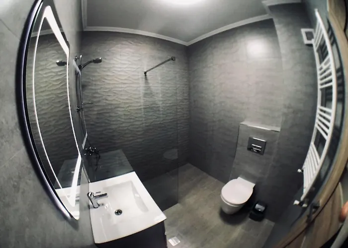 Moonlight Apartment Mamaia