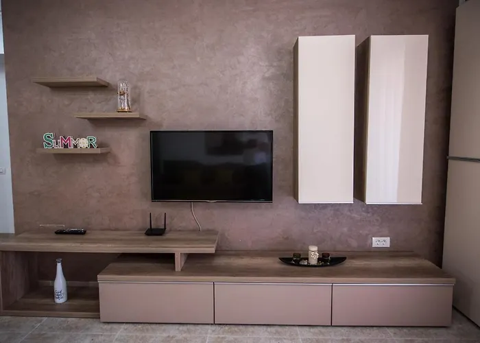 Moonlight Apartment Mamaia